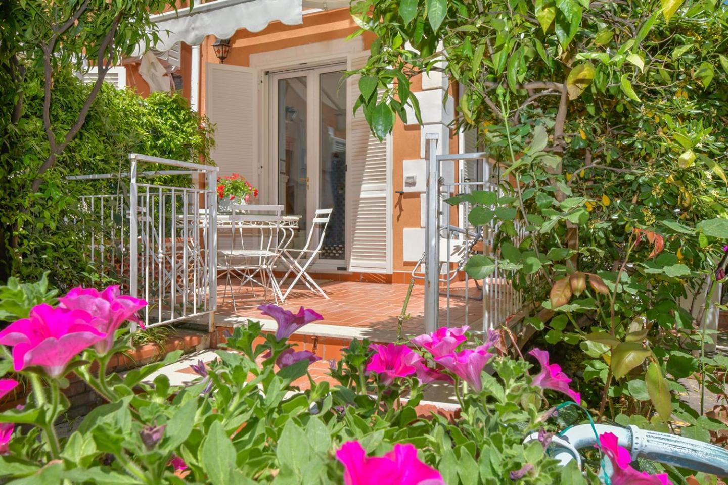 La Bouganville Holiday House 阿格罗波利 外观 照片